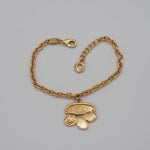 Carica l'immagine nel visualizzatore di Gallery, Bracciale Paesaggio CACAO Jewels in ottone placcato in oro 18 carati con pendente inciso.

