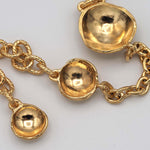 Carica l'immagine nel visualizzatore di Gallery, Particolare degli elementi concavi e convessi del Bracciale Pianeti CACAO Jewels.
